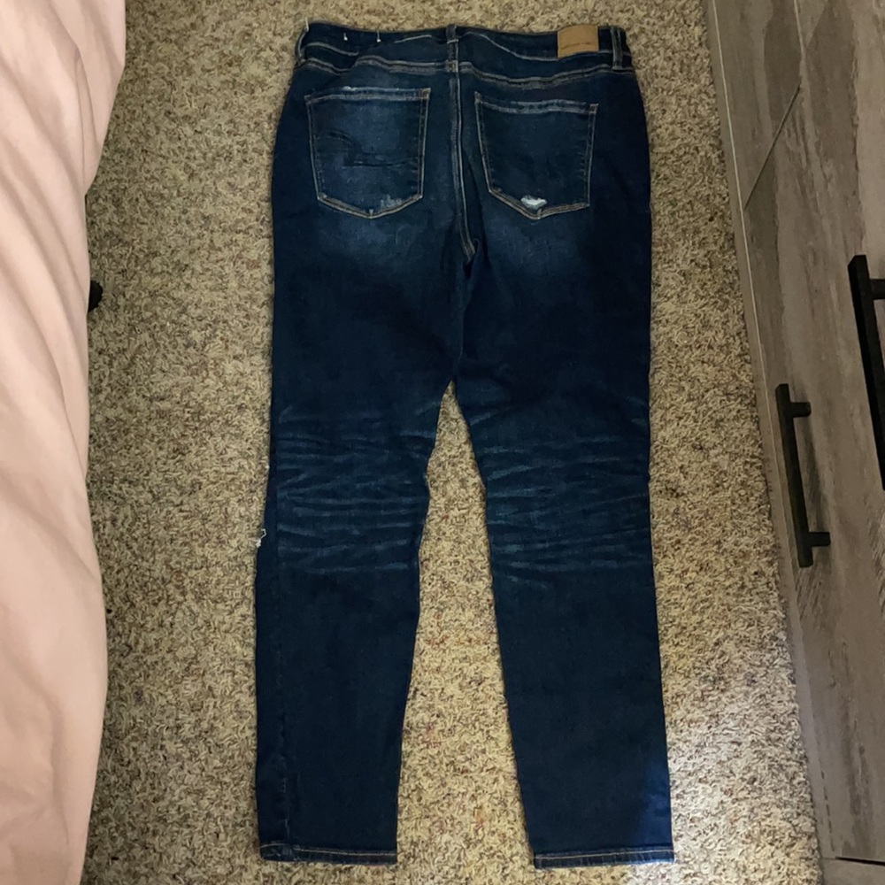 AMERICAN EAGLE RIPPED JEANS - Picture 2 of 4